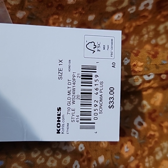 NWT Floral Tank (1X) - Picture 5 of 6